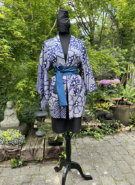 Puur zijden kort kimono jasje " waterval"