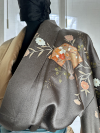 Volledige zijden kimono "Golden fans with flower"