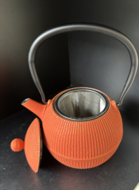 Orginele Japanse theepot in steenrood ( 0.9 liter )