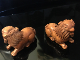 Netsuke "Sishi leeuwtjes" buxushout