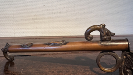 Antiek Japans zeldzaam inktpotje met penseelhouder , brons