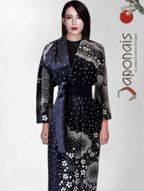 Zijden kimono " Witte Kersenbloesem met wolken"