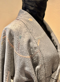 Kimono " Pastèl blauw " in Japanse shibori zijde