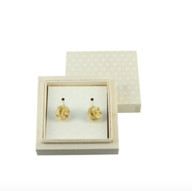 "Origami jewel" Japanse oorbelletjes, zwart/wit of goudkleurig