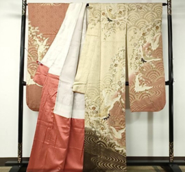 Zijden kimono " Vliegende kraanvogels met kersenbloesem"
