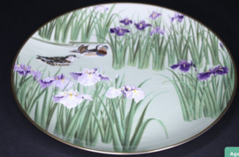 Groot bord Ø 26 cm. "Mandarin Ducks" Japans handgeschilderde porselein , limited edition.