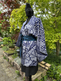 Puur zijden kort kimono jasje " waterval"