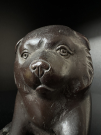 Bronzen sculptuurtje "Puppy" Japan Meiji-periode ± 1915