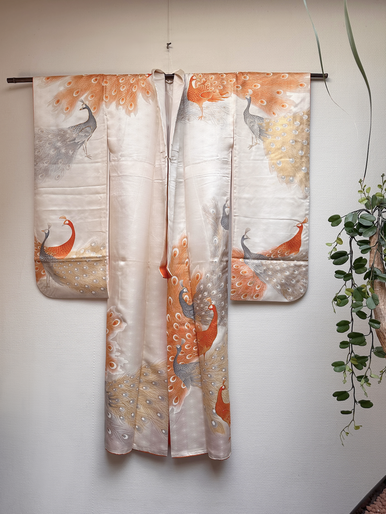 Lange zijden kimono  "Pauwenpracht"