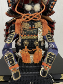 Miniatuur Samurai harnas  , Hoogte 80 cm.
