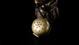 Antiek bronzen Japans inktpotje met penseelhouder