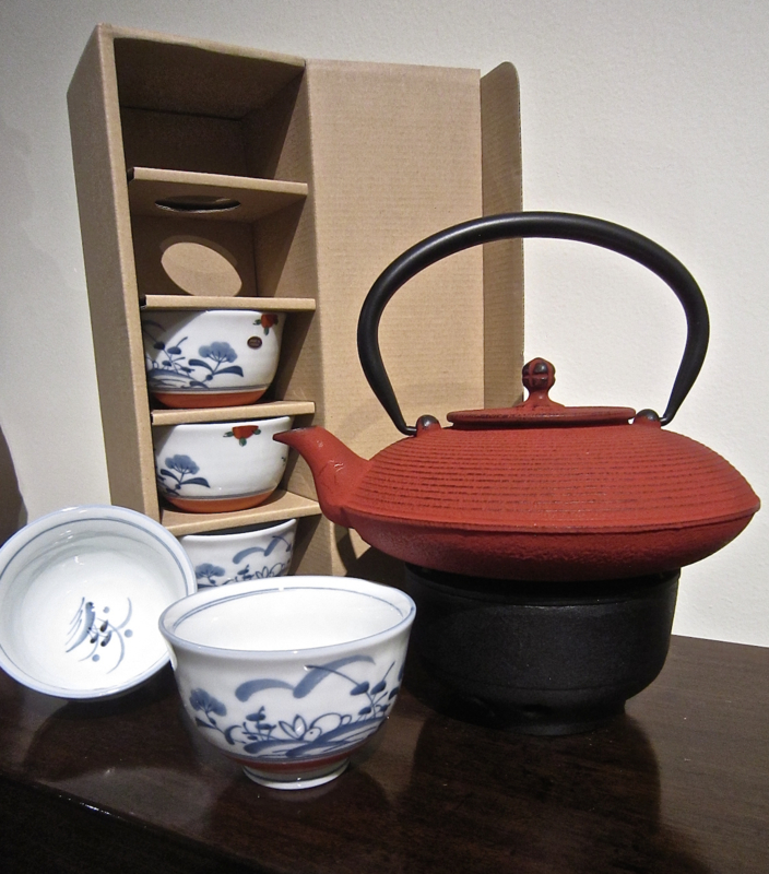 Japanse theepot in diverse kleuren 0.6 liter