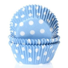 Licht blauwe cupcake vormpjes met witte stippen 50 st.