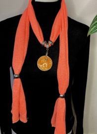 Oranje sjaalketting met ronde hanger