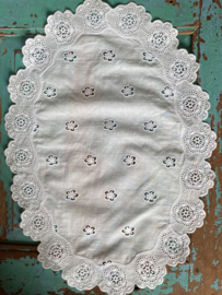 Wit met bloemen  40x28,5cm