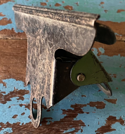Grote metalen klem