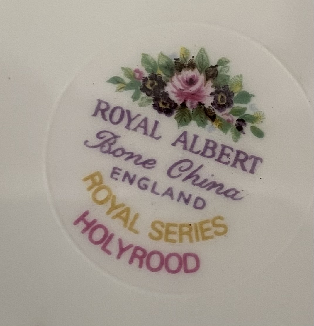 Royal Albert “Holyrood”