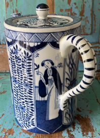 Antieke Lange Lijs koffiepot