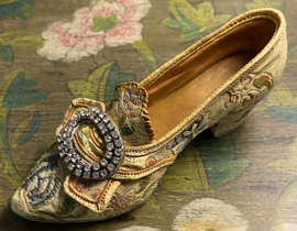 Just the right shoe