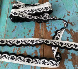 Black&White  (330cm)