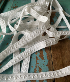 White  (435cm)