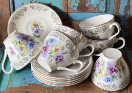 Burleigh kop&schotels met viooltjes