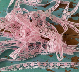 Roze smal kant  (500cm)
