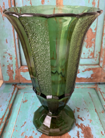 Groene glazen vaas