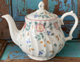 Staffordshire theepot