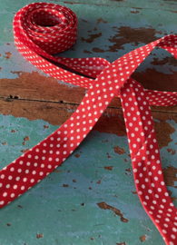Rood met witte stipjes  (131cm)