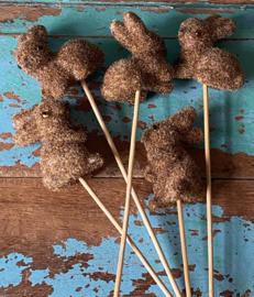 Flockhaasjes op prikkers