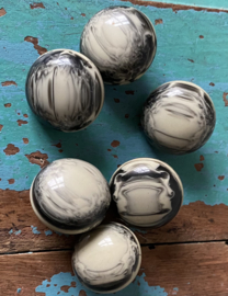 Grote bolle vintage knopen