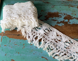 Vintage rand met kwastjes  (200cm)