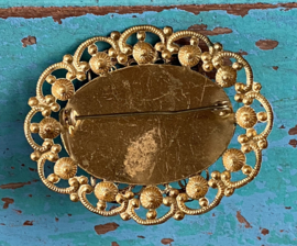 Grote ovale broche