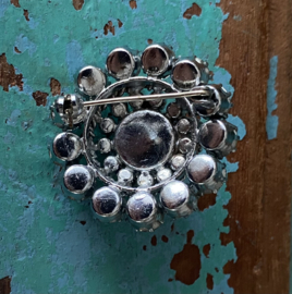 Heldere strass broche
