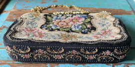 Oud Petit Point tasje