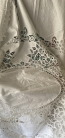 Groot rond tafelkleed  196x182cm