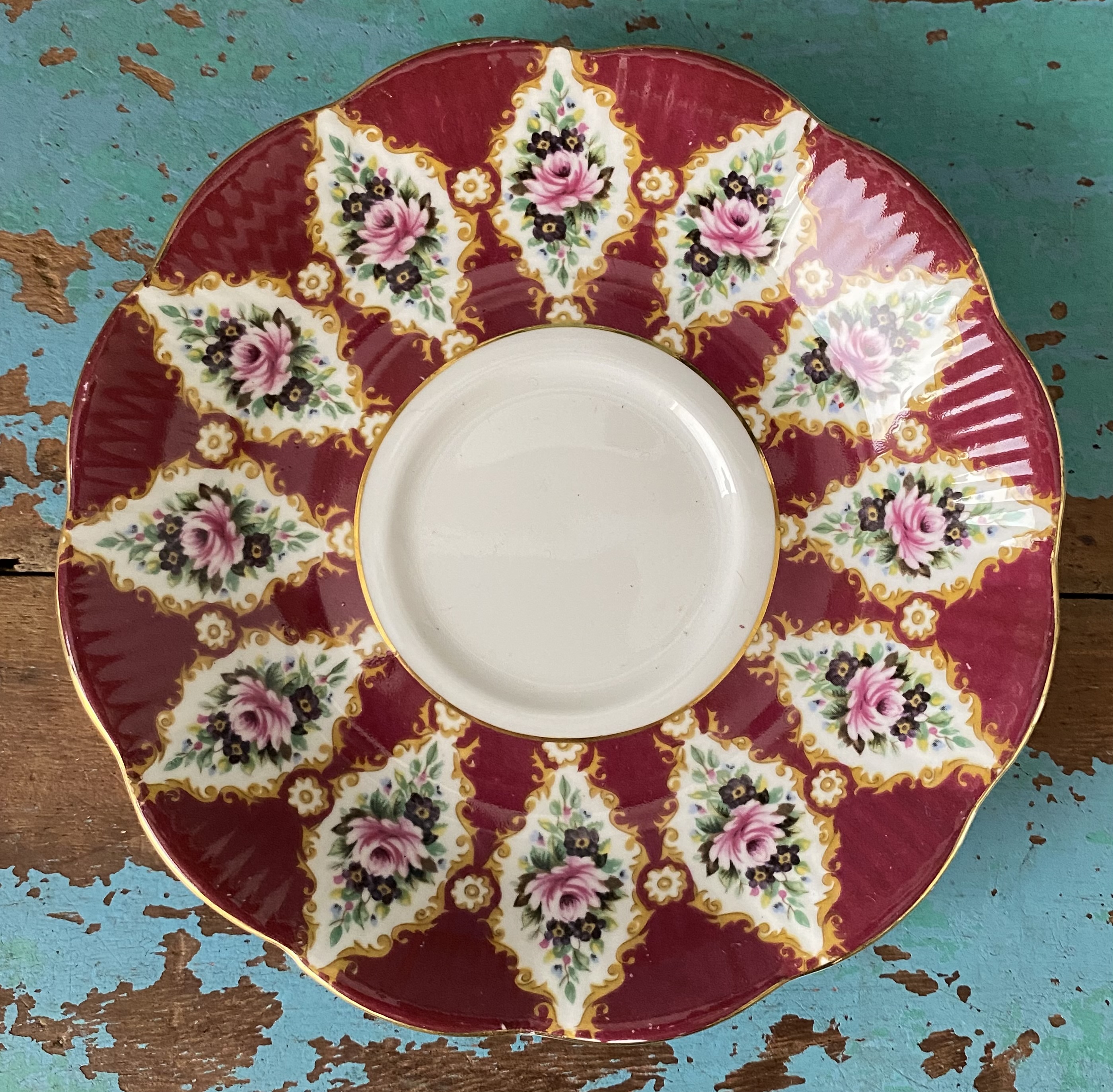 Royal Albert “Holyrood”