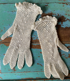 Gehaakte kinderhandschoenen