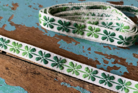 Smal band met groene bloemetjes  93cm