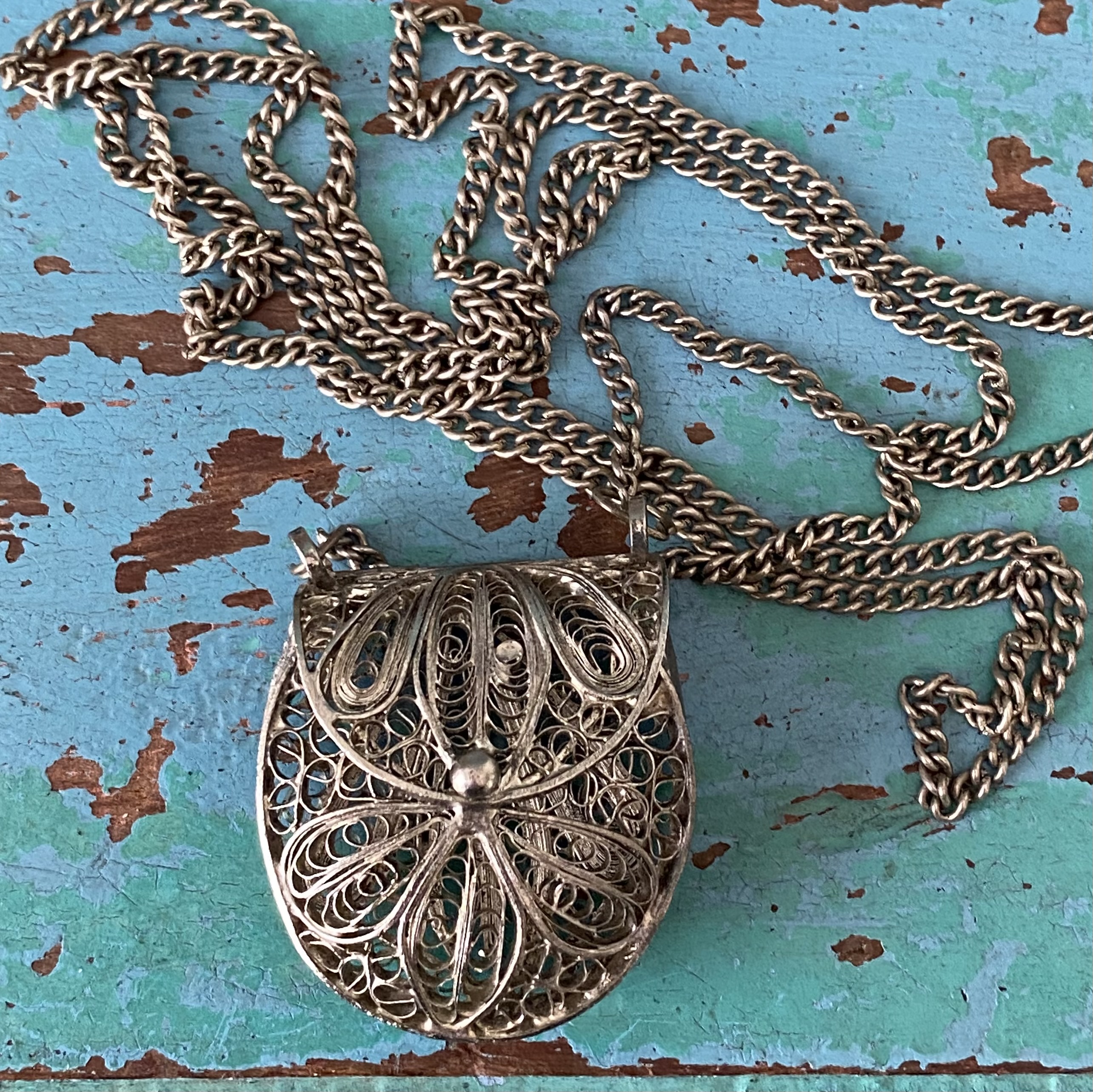 Lange ketting met tasje