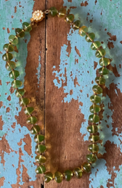 Groene glaskralen ketting