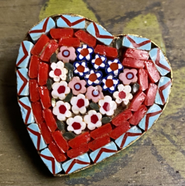 Millefiori broche