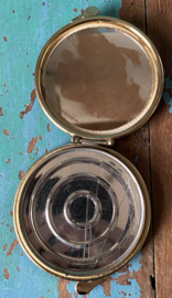 Petit Point poederdoos