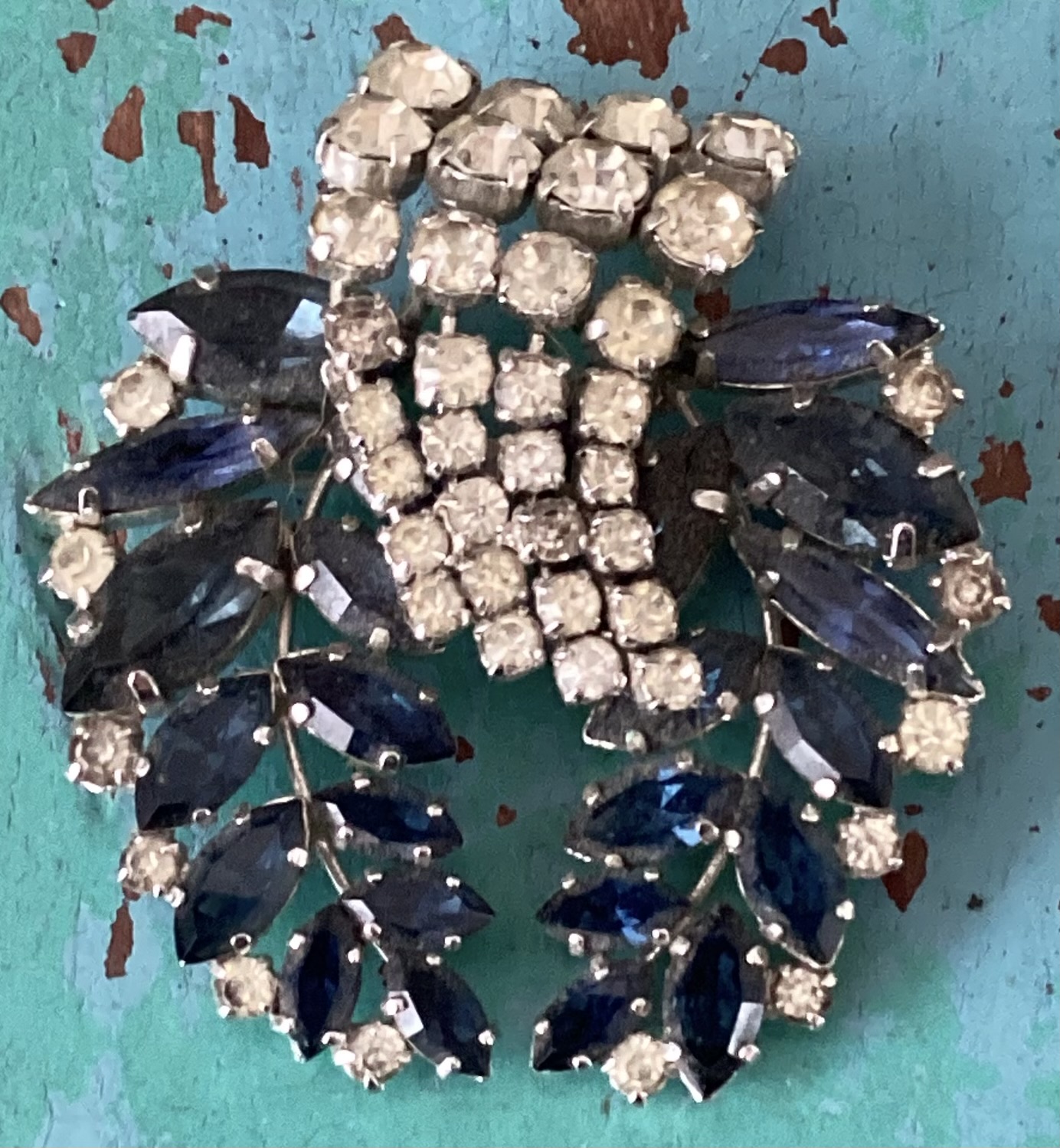 Grote Oostenrijkse strass broche