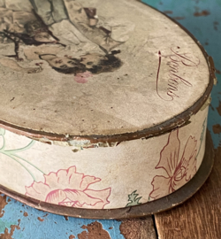 Antiek Frans bonbondoosje met inhoud….