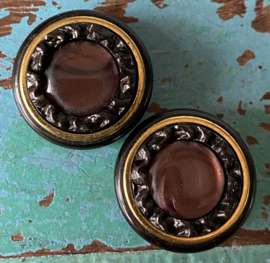Twee mooie vintage knopen