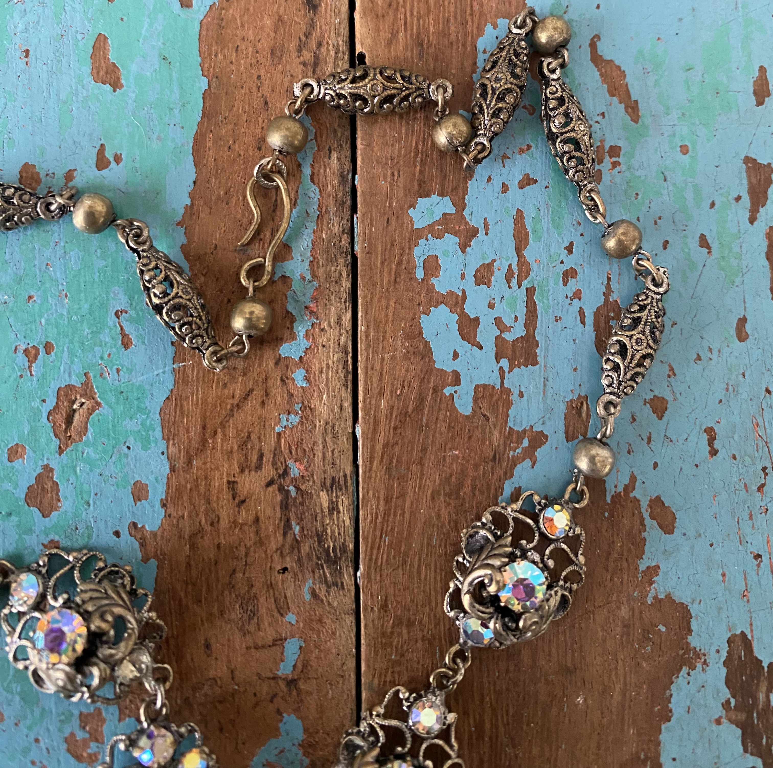 Oude Engelse strass ketting