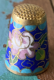 Cloisonné vingerhoed