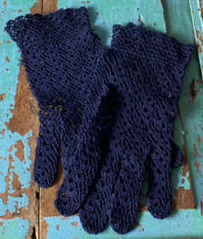 Donkerblauwe gehaakte handschoentjes